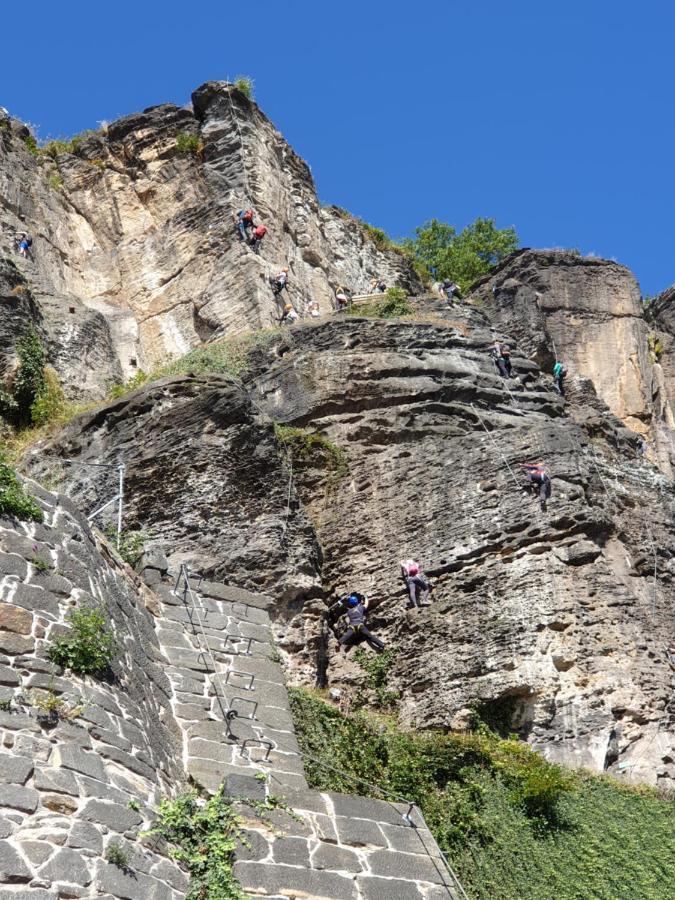 Penzion Via Ferrata Дечин Экстерьер фото